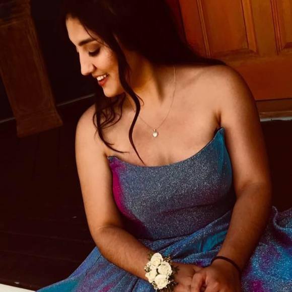 Meet your Posher, Olivia - Picture 1 of 1